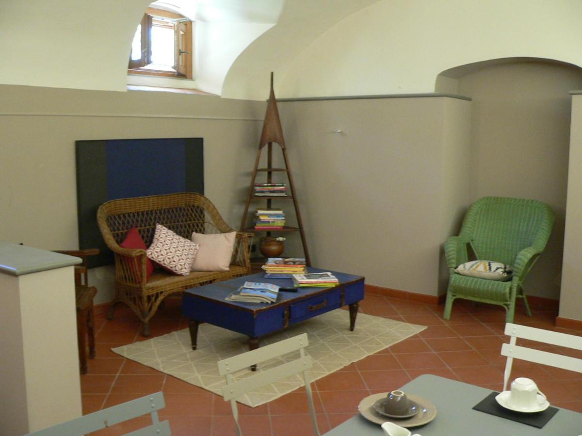 Residenza Le Cicogne Villa ปิสโตยา ภายนอก รูปภาพ